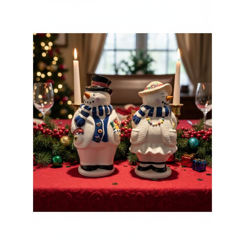 DEMDACO Snowman & Snowwoman Salt Pepper Shaker Set Christmas Holiday 1999